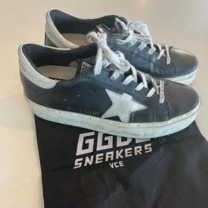 * Golden Goose Hi-Star Low-Top Sneaker in black and silver